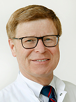 Professor. Dr. Friess, Direktor der Klinik und Poliklinik für Chirurgie